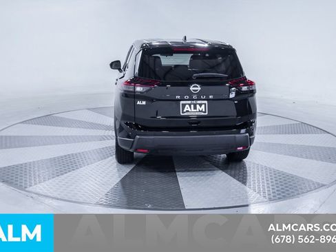 Used 2025 Nissan Rogue SV FWD image 8