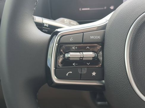 New 2026 Kia Carnival EX FWD image 23