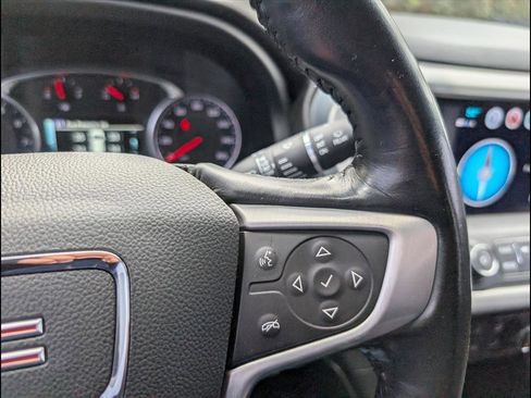 Used 2018 GMC Acadia SLT image 12