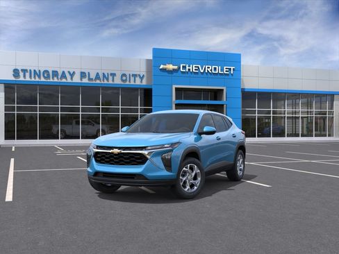 New 2026 Chevrolet Trax LS w/ LS Convenience Package FWD image 8