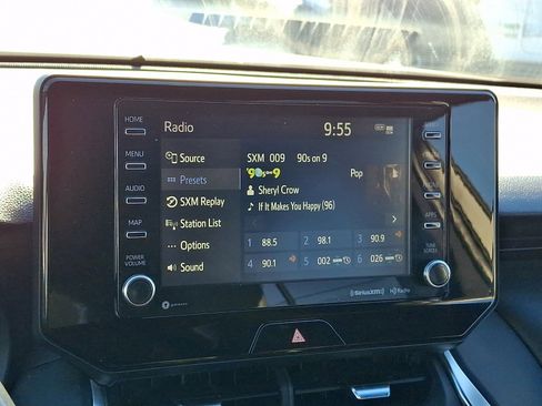 Used 2021 Toyota Venza XLE w/ Softex Package image 16