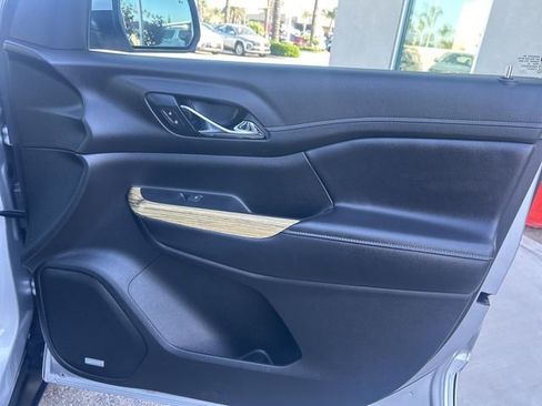 Used 2019 GMC Acadia Denali AWD/4WD image 29