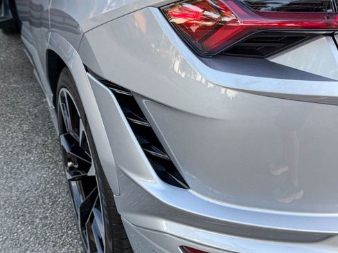 Used 2024 Lamborghini Urus S image 5