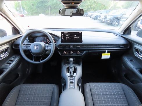 New 2026 Honda HR-V LX image 17