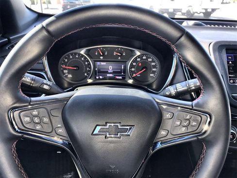 Used 2023 Chevrolet Equinox RS image 15