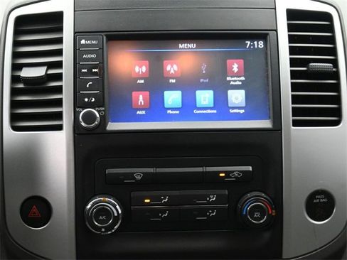 Used 2019 Nissan Frontier S image 21