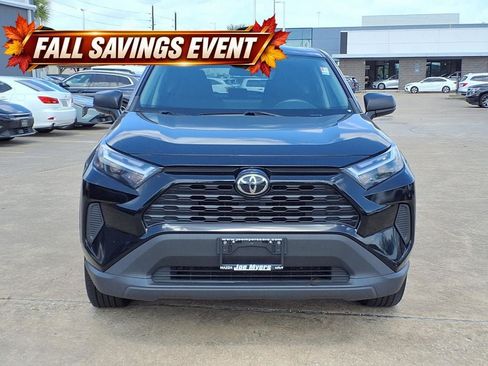Used 2023 Toyota RAV4 LE FWD image 7