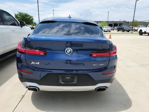 Used 2022 BMW X4 xDrive30i w/ Premium Package AWD/4WD image 3