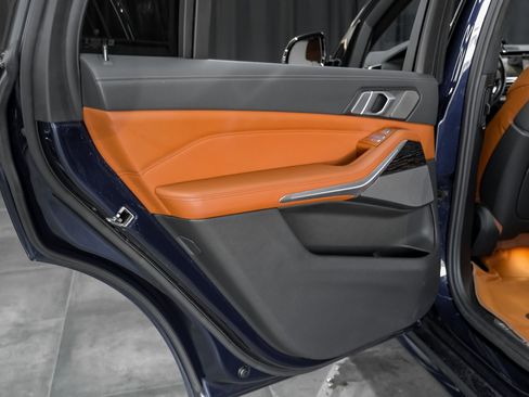 Used 2022 BMW X7 M50i w/ Executive Package image 49