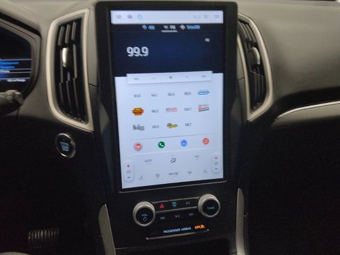 Used 2022 Ford Edge SEL image 25