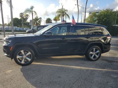 Certified 2021 Jeep Grand Cherokee L Limited RWD image 4