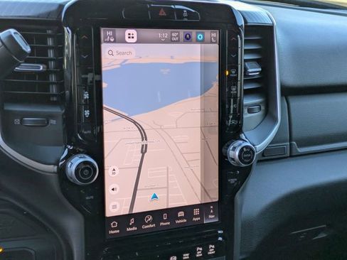 New 2026 RAM 2500 Big Horn AWD/4WD image 18