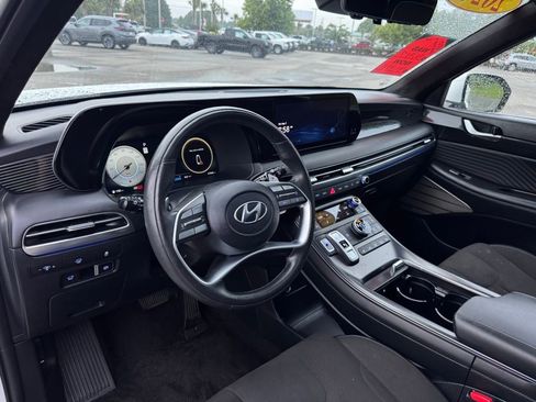 Used 2024 Hyundai Palisade Calligraphy image 14
