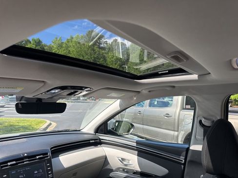 Used 2022 Hyundai Tucson SEL w/ Convenience Package FWD image 11