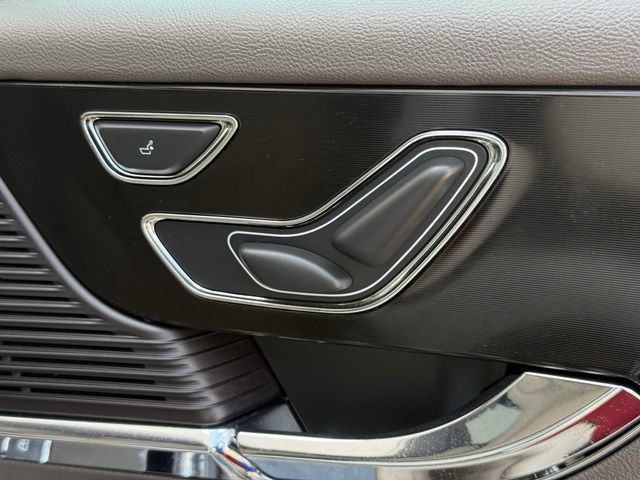 Used 2022 Lincoln Corsair AWD w/ Premium Package image 28