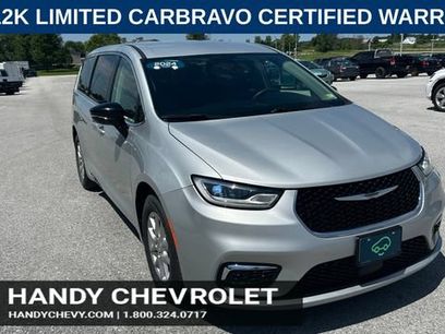 Used 2024 Chrysler Pacifica Touring-L