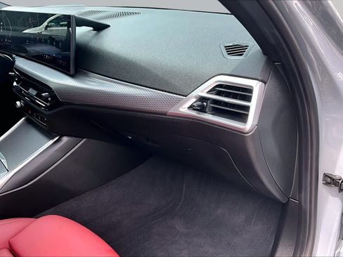 Certified 2025 BMW 330i xDrive Sedan w/ M Sport Package AWD/4WD image 18