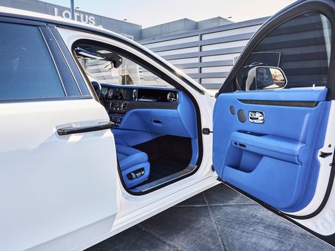 Used 2024 Rolls-Royce Ghost AWD/4WD image 21