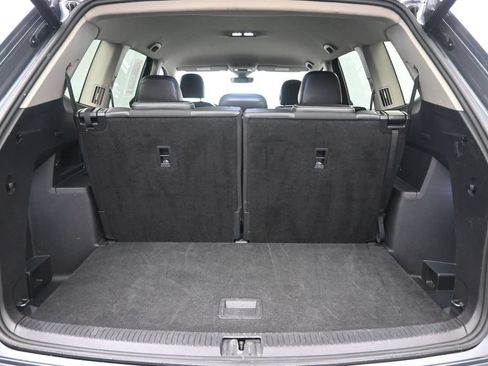 Used 2024 Volkswagen Atlas SE FWD image 25
