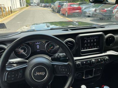 Used 2023 Jeep Wrangler Sport AWD/4WD image 75