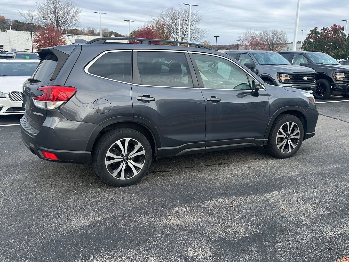 Used 2020 Subaru Forester Limited w/ Popular Package #3 AWD/4WD image 4