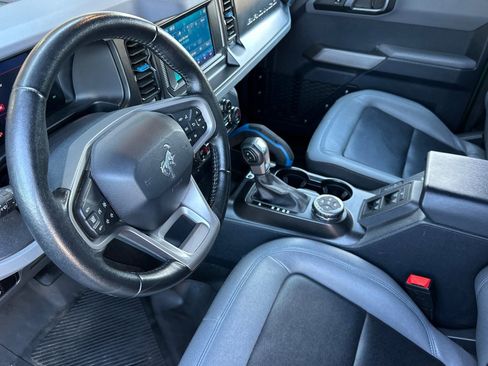 Used 2023 Ford Bronco Black Diamond w/ Sasquatch Package image 4