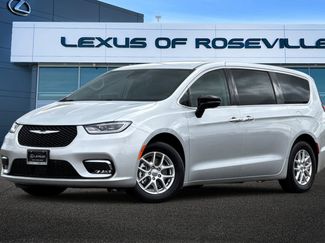 Used 2024 Chrysler Pacifica Touring-L FWD video 1