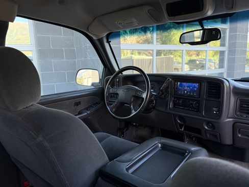 Used 2003 Chevrolet Silverado 2500 LS AWD/4WD image 37