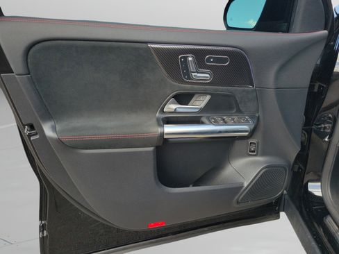 Certified 2022 Mercedes-Benz GLA 250 4MATIC image 16