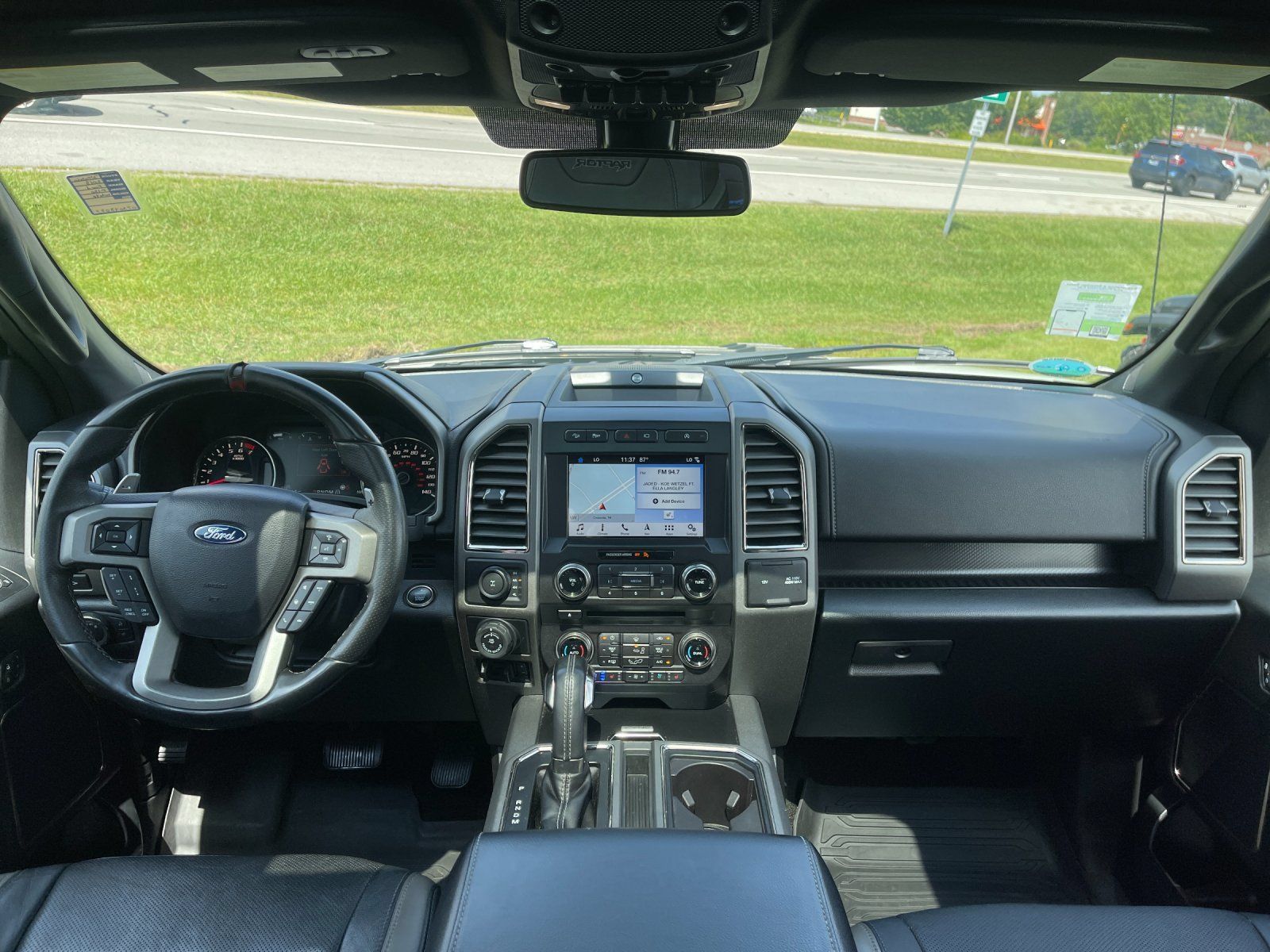 Used 2018 Ford F150 Raptor w/ Equipment Group 802A Luxury AWD/4WD image 15
