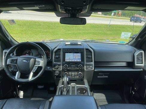 Used 2018 Ford F150 Raptor w/ Equipment Group 802A Luxury AWD/4WD image 15
