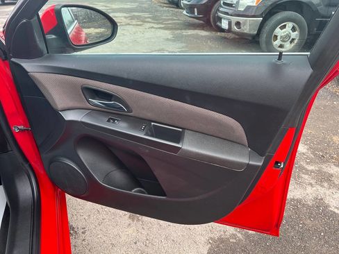 Used 2015 Chevrolet Cruze LT FWD image 22