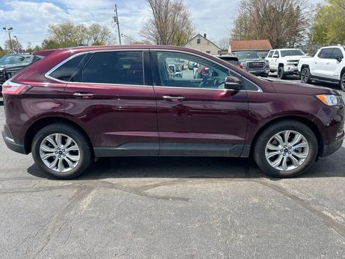 Used 2022 Ford Edge Titanium w/ Class II Trailer Tow Package AWD/4WD image 4