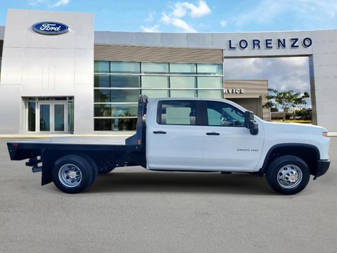 Used 2025 Chevrolet Silverado 3500 W/T image 4