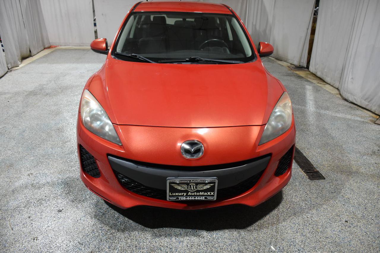 Used 2013 MAZDA MAZDA3 i Touring FWD image 2