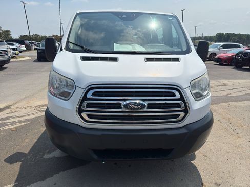 Used 2017 Ford Transit 350 XLT RWD image 2