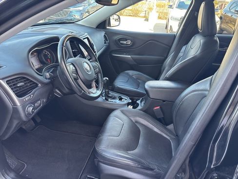 Used 2021 Jeep Cherokee Limited image 18