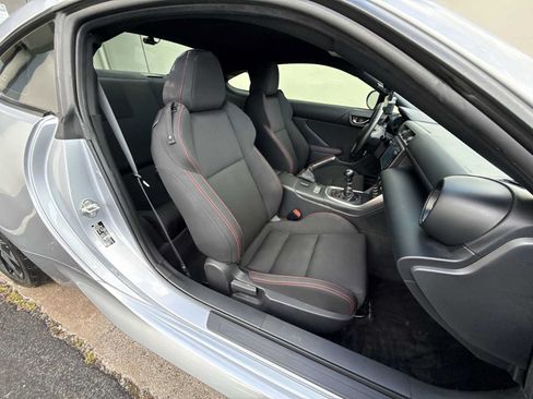 Used 2025 Subaru BRZ Premium RWD image 24