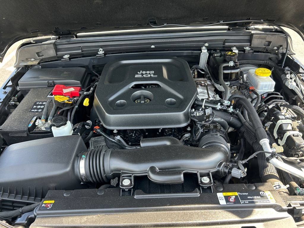 Used 2023 Jeep Wrangler Unlimited Sport AWD/4WD image 16