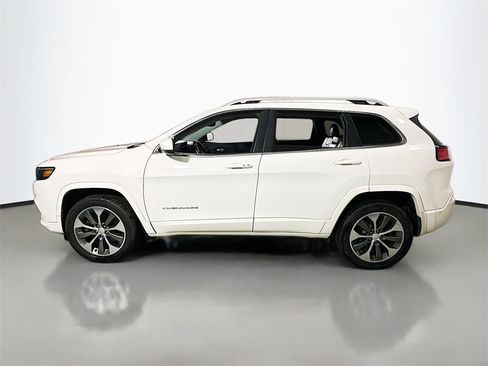 Used 2019 Jeep Cherokee Overland w/ Technology Group image 5