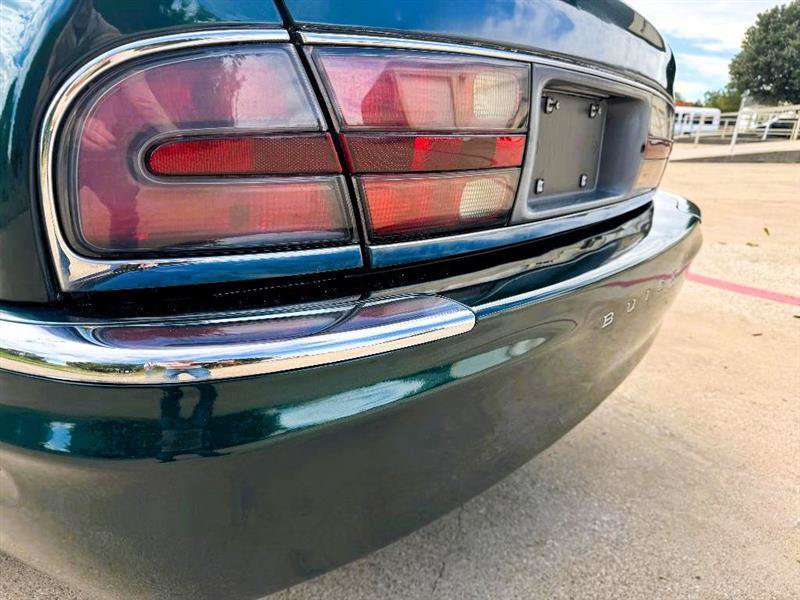 Used 1999 Buick Park Avenue w/ Prestige Opt Pkg FWD image 12