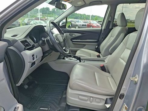 Used 2016 Honda Pilot Touring image 9