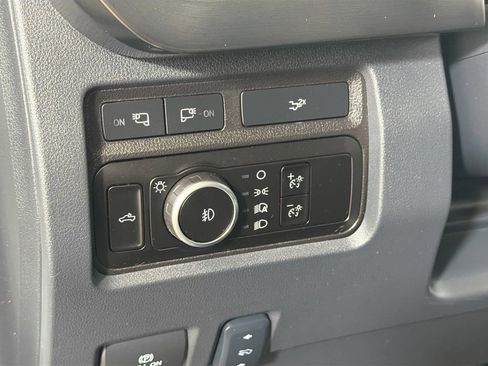 Used 2024 Ford F250 Lariat w/ FX4 Off-Road Package AWD/4WD image 13