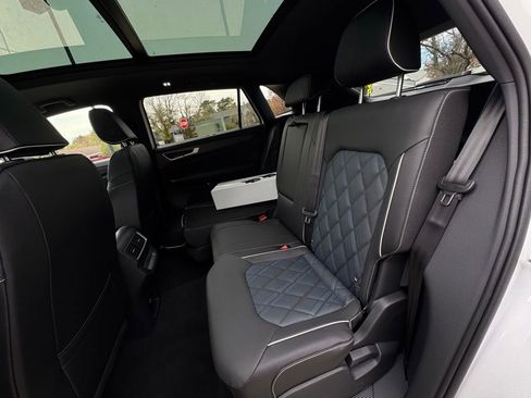 New 2026 Volkswagen Atlas Cross Sport SEL Premium R-Line image 28