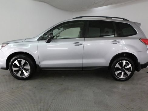 Used 2018 Subaru Forester 2.5i Premium AWD/4WD image 4