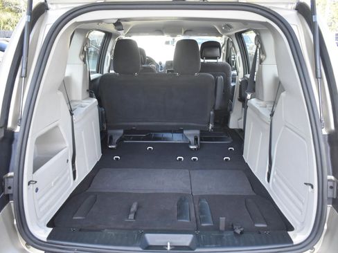 Used 2013 Dodge Grand Caravan American Value Package image 20
