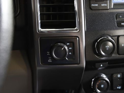 Used 2015 Ford F150 XLT w/ Equipment Group 301A Mid AWD/4WD image 17