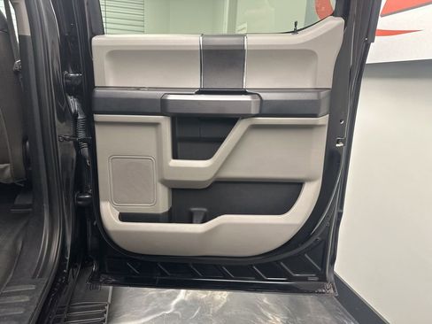 Used 2019 Ford F150 XLT w/ Equipment Group 301A Mid image 12