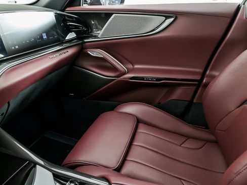 Used 2024 Ferrari Purosangue image 59