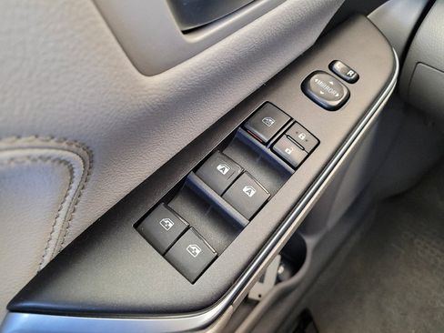 Used 2017 Toyota Camry XLE FWD image 27